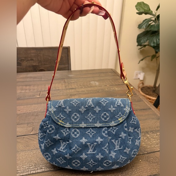 Blue LV Monogram Denim Sunset Shoulder/Crossbody Bag, New - Picture 7 of 17